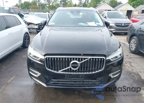 2018 Volvo Xc60 T5 Inscription z USA, uszkodzony, nr VIN YV4102RL2J1040828
